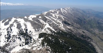 Sommets ennneignés des montagnes du Shouf