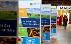 Exhibition de produits laitiers, affiches